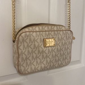 Michael Kors Jet Set Large East West Crossbody Bag - Vanilla